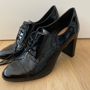 Tahari Black Heels - size 6